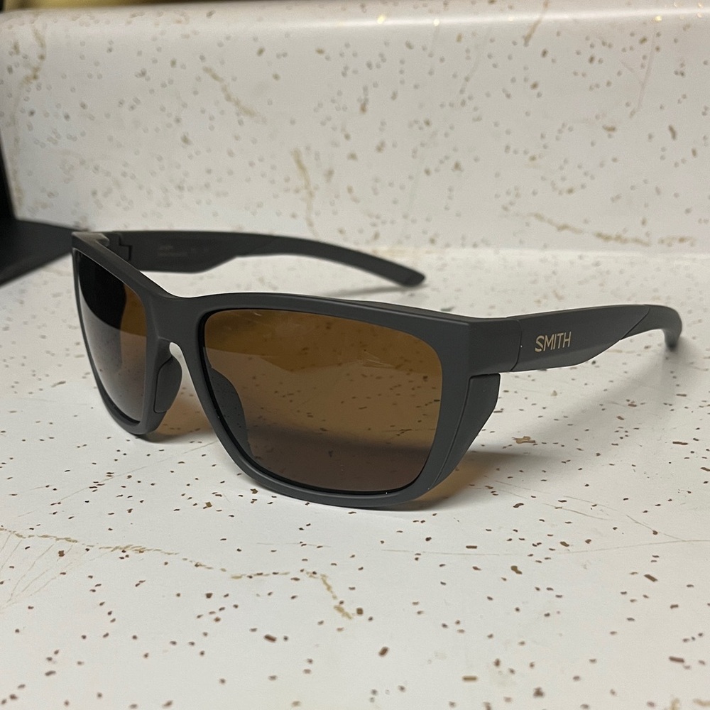 SMITH Longfin Sunglasses with ChromaPop Polarized Lenses